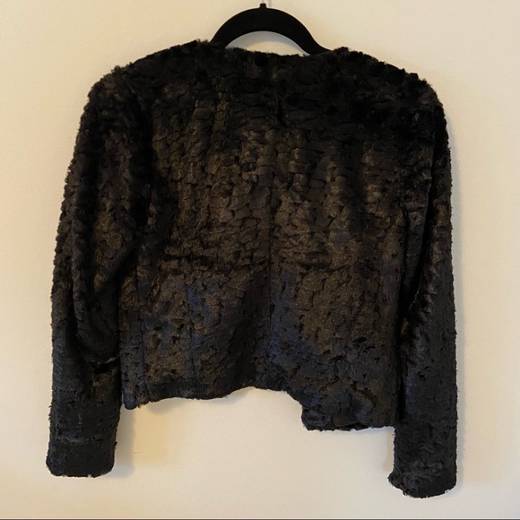 Frenchi Cropped Faux Fur Jacket - Picture 3 of 3